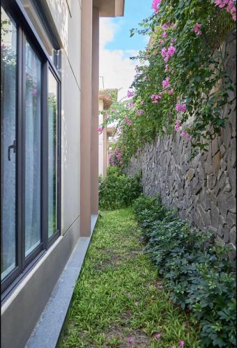 Exterior view, Quang Minh Villa Modern 3BR Pool Villa near Cam Ranh Beach in Bai Dai Beach