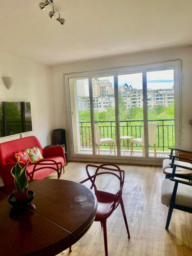 Apartment near Eiffel Tower