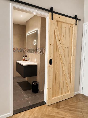 Shower, Appartement "Hartje Haamstede" in Haamstede