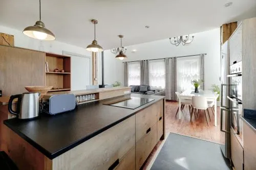 The Old Coach House, Luxury Harbourside Apartment photo 2