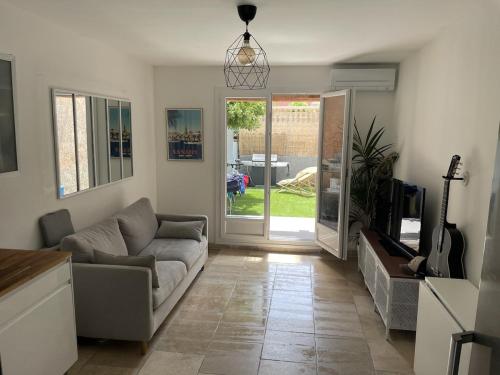 Villa club Sanary sur mer avec piscine collective - Location saisonnière - Sanary-sur-Mer