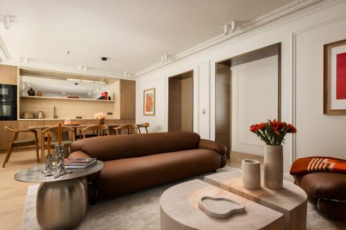Saint Germain Luxury 4BR 8P with AC