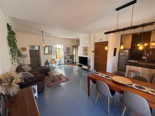 Appartement chaleureux avec jardin