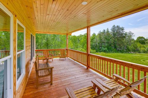 Hike, Hunt & Golf! Cabin on 4 Acres in Naples in Neiplsa (NY)