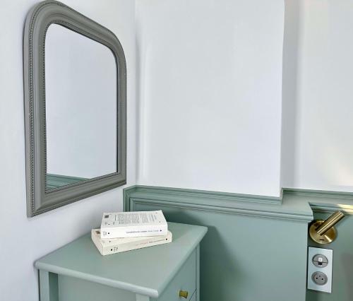 Sumptuous flat with lift near Opera - image 13
