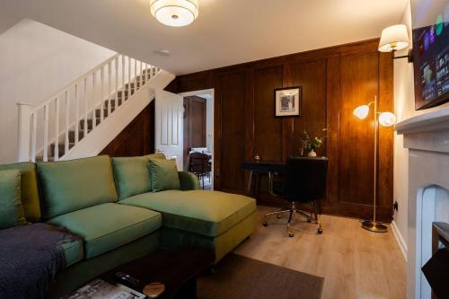 Kelvin House, 3BR, Free Parking & Private Garden in Észak-Glasgow