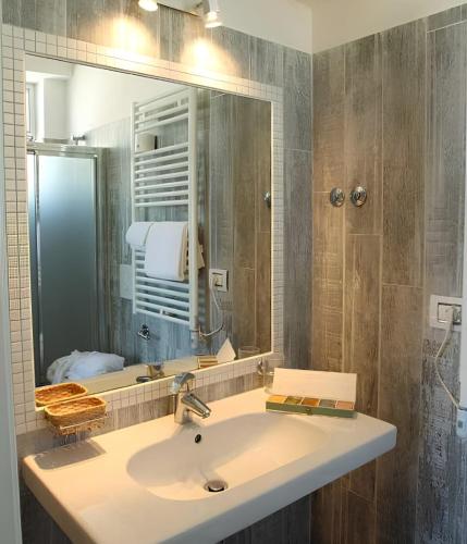 Single room, private bathroom