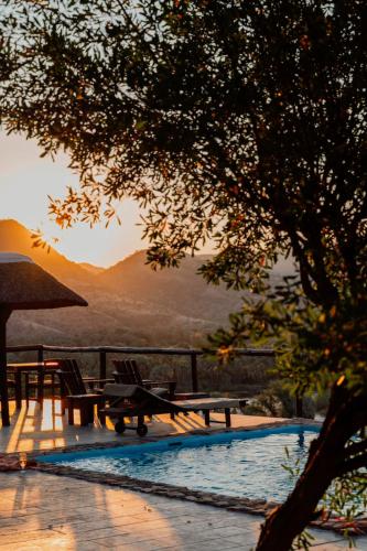 Kapika Waterfall Lodge in Otjivakuanda
