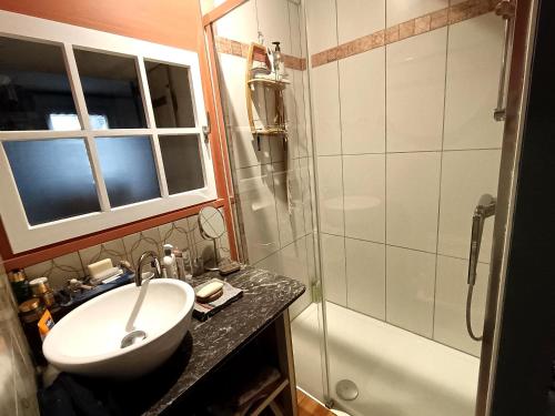 Duche, Une chambre à la campagne (Une chambre a la campagne) in Puynormand