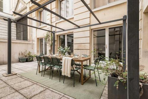 FurtiveStay - Montmartre - Orient