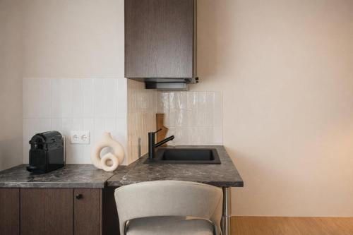 Gorgeous studio - Saint Germain des Pres - image 11