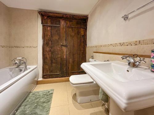 Bathroom, Ye Olde Stone House in Sutton Coldfield