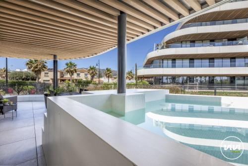 ViVi Homes - Choco Pool, Gym, Terrace & Beach