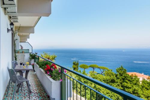 Vervece Apartment - Panoramic, Spacious with Seaview