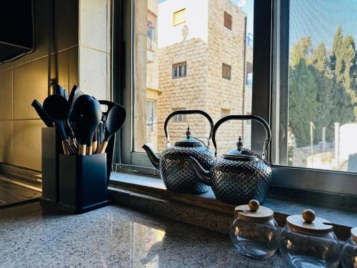 Authentic Boho House Historic Jabal Al Weibdeh - image 5