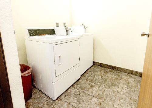 Quality Inn & Suites Marinette - image 5