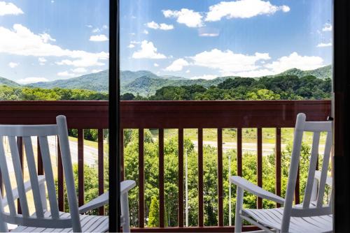 Days Inn by Wyndham Waynesville NC in Waynesville, USA