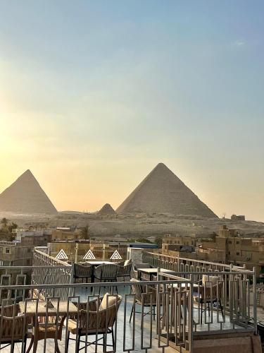 pyramids line inn - image 9