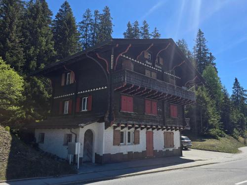 Sissepääs, Ferienwohnung Belaria in Valbella