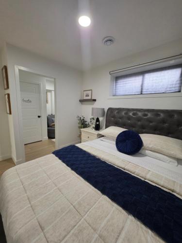 Modern 1BRM Private Suite - Free Parking- Near Henday, Edmonton