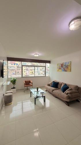 Comfortable apartment ideal for families, with parking included