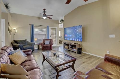 Stunning 4B! Vibe 4 Groups, Pet-friendly, Welcome! – khách sạn tại Đông The Strip