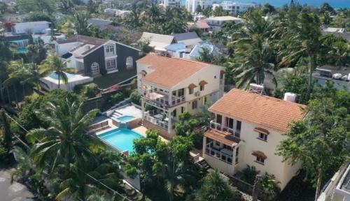 Hibiscus Villa in Pointe aux Cannoniers