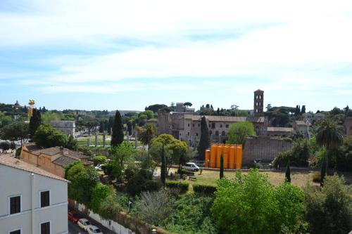 Penthouse Cardello Colosseum, Рим (фото 3)