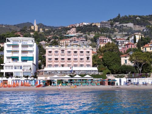 Hotel Regina - image 8