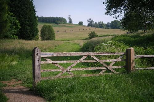 Viesnīcas āriene, Oaters Wood in Easebourne
