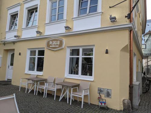 Étterem, Hotel - PLATIA in Günzburg