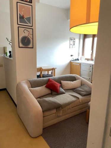 Modern flat Redi