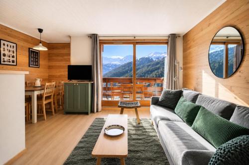 Résidence Plattieres - SUPERBE 2 PIÈCES CABINE ENTIÈREMENT RENOVÉ - VUE D'EXCEPTION SUR MONT VALLON, SKIS AUX PIEDS MAE-7517