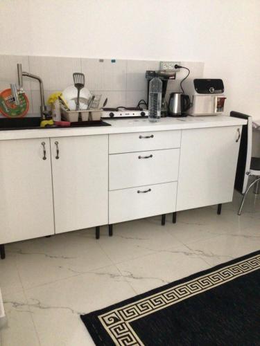 Apartament la parter in vila cu 2 nivele – khách sạn tại Constanta
