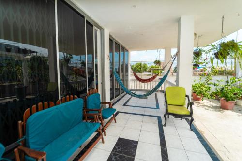 Coral, habitación de Flor de Lis Beach House (Coral, habitacion de Flor de Lis Beach House) in Playas Villamil