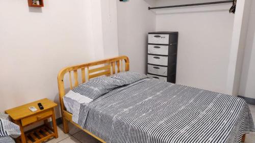 Coral, habitación de Flor de Lis Beach House (Coral, habitacion de Flor de Lis Beach House) in Playas Villamil