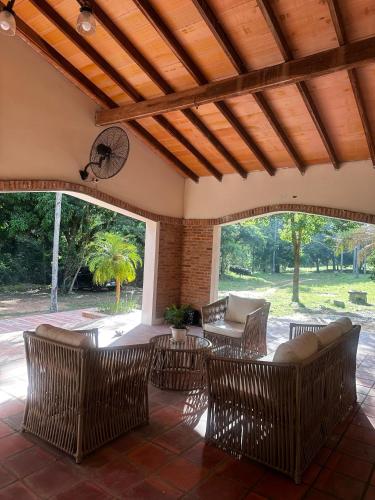 Villa Constanza una quinta en la naturaleza – khách sạn tại Ypacaraí