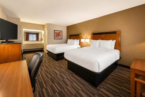 Best Western Executive Inn - image 2