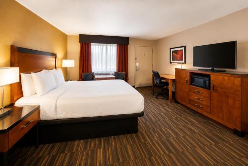 Best Western Executive Inn - image 13