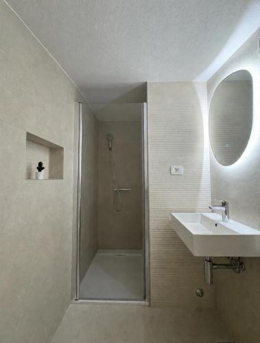 House Santro 3