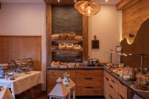 Hotel & Restaurant Gruner Baum - Die Grune Oase Am Feldberg in Feldberg ( Baden Wuerttemberg )