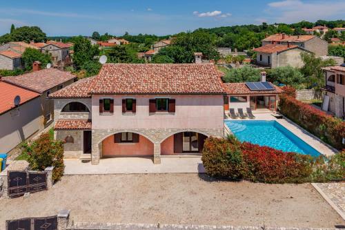 Pool House Suzi in Heart of Istria - Happy Rentals in Orihi