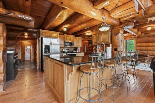 Log Retreat at Fish Creek by Simple Life Rentals in Fish Creek (WI)
