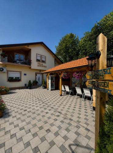 Exterior view of Villa Ristovski