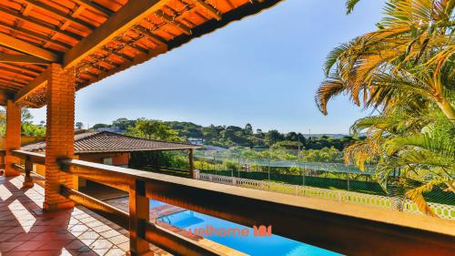 Sitio em Atibaia com piscina churrasqueira e quadra in 維多利亞蓮花園