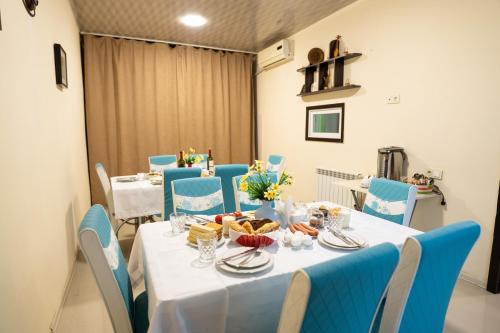 Restaurace, Chill Out Hotel in Ckaltubo
