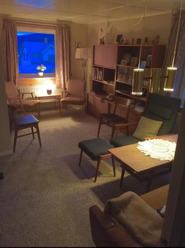Family Holiday Home - Hiking - Free Parking in Gjogv