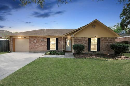 3BR home, in south Houston, near Hobby /NASA in Ellington