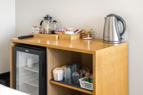 Modern Private Studio, Own Entry & Parking in Other