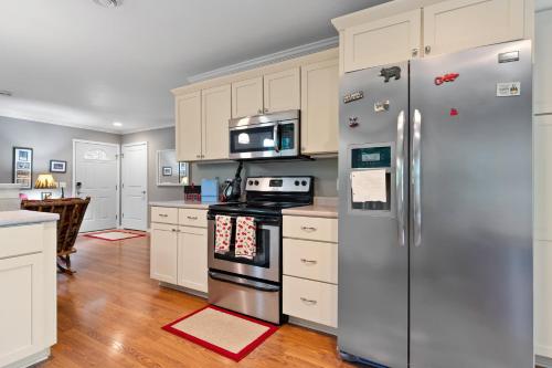 Blue Bear Cottage at Simple Life Rentals in Fish Creek (WI)